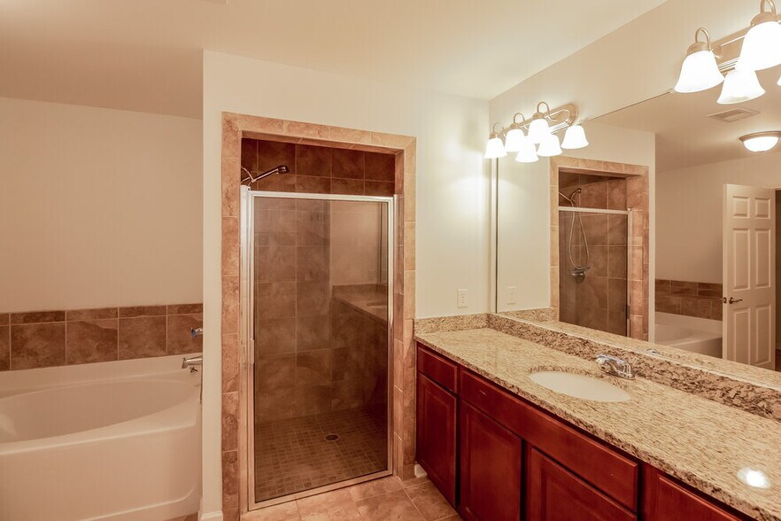 Building Photo - 4061 Colton Dr