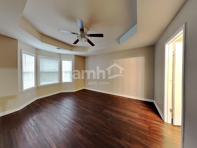 Building Photo - 219 Highland Falls Dr