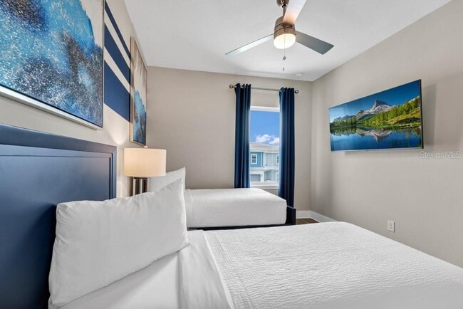 Building Photo - 7846 Spectrum Dr