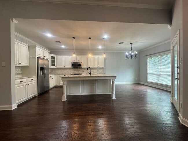 Building Photo - Luxury Home in Chapel Ridge | Midway ISD *...