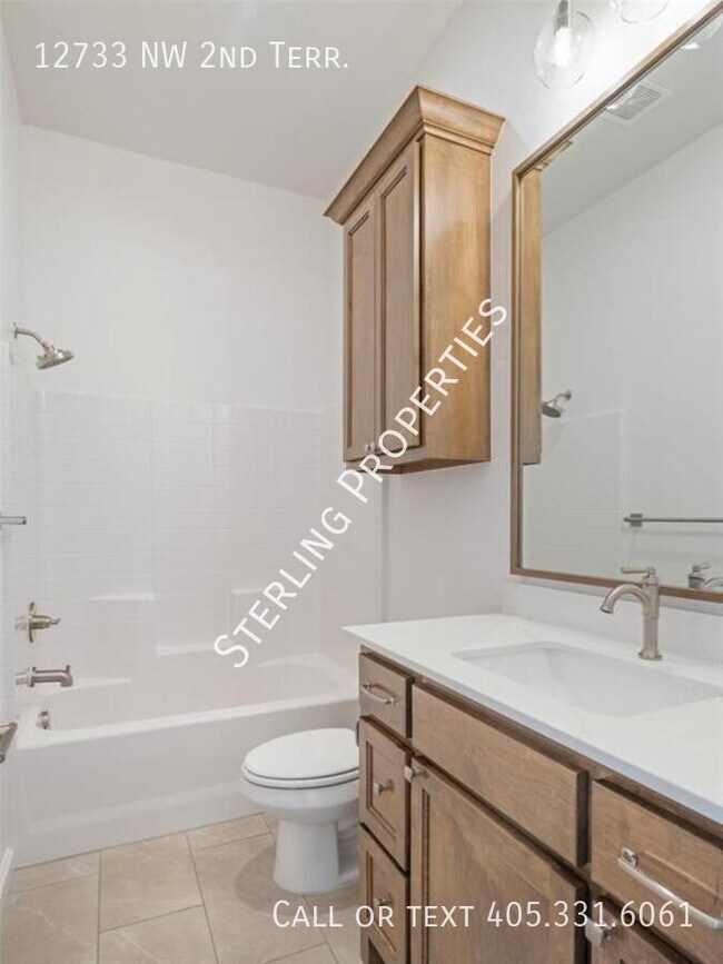 Building Photo - 12733 NW 2nd Ter