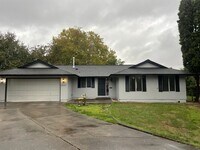 Building Photo - Charming 3-Bedroom Home on Quiet Cul-de-Sac