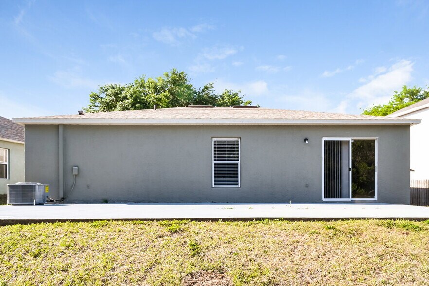 Building Photo - 807 Rocky Mountain Ct