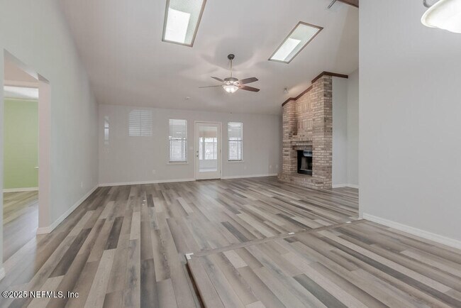 Building Photo - 3331 Ashridge Dr