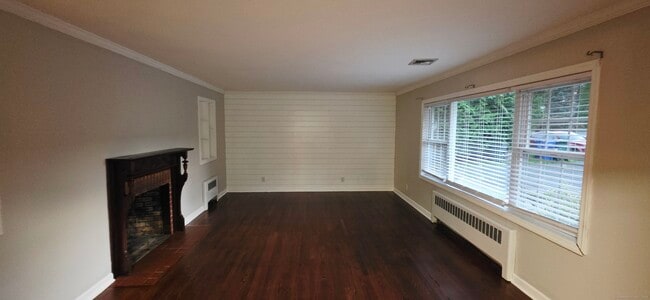 Building Photo - 150 Old Town Dr