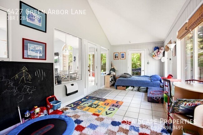 Building Photo - 6427 Green Arbor Ln