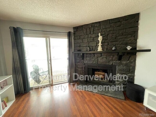 Building Photo - 14454 E Colorado Dr