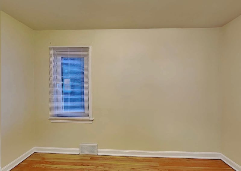 Building Photo - 9021 S Albany Ave