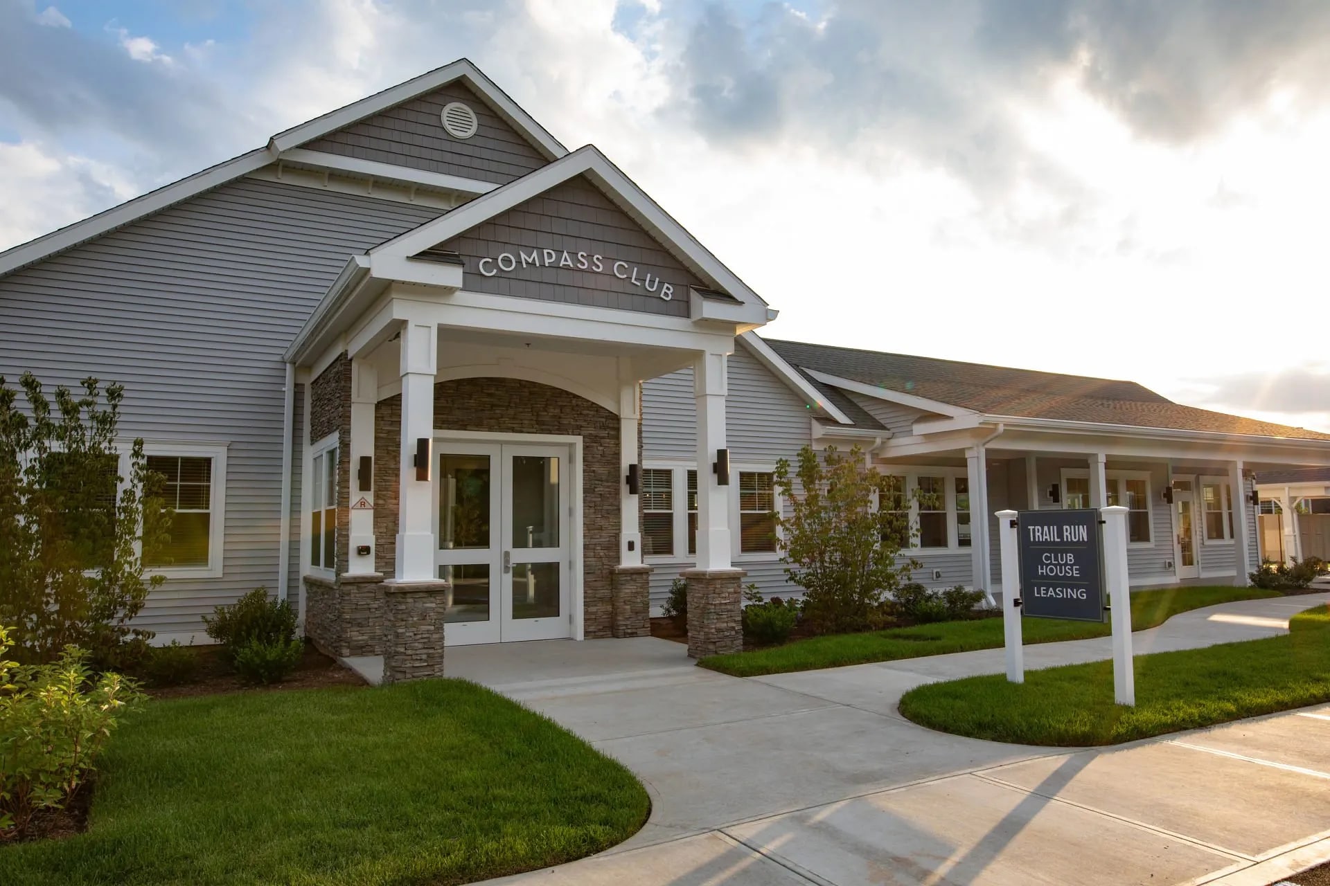 Building Photo - 2 Trl Run