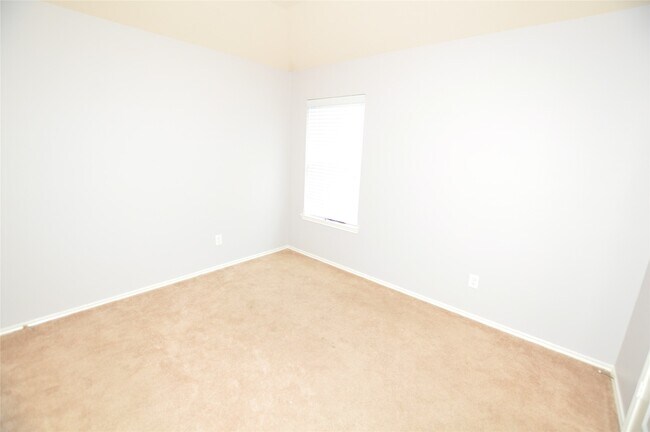 Building Photo - 21603 Kings Bend Dr