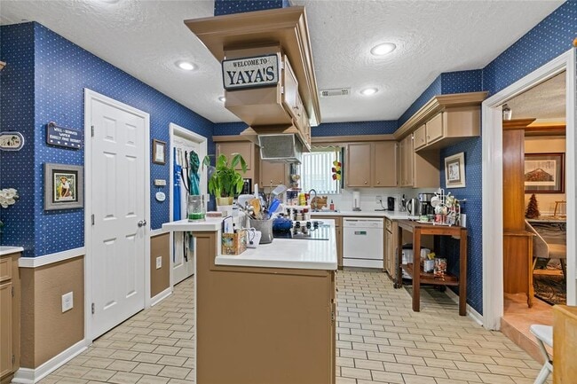 Building Photo - 14311 Sugar Mill Cir