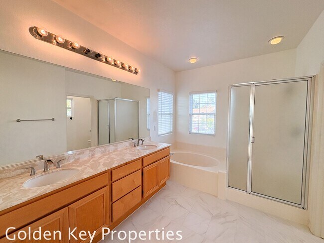 Building Photo - Welcome to this stunning home located in the desirable Rancho Carrillo neighborhood of Carlsbad!