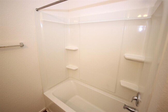 Building Photo - 299 Emerald Green Trail