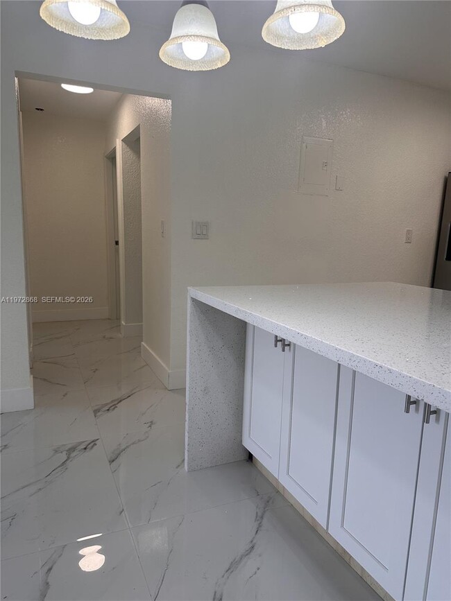 Building Photo - 6591 SW 46th St