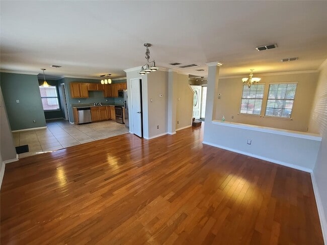 Building Photo - 2502 Cattleman Dr