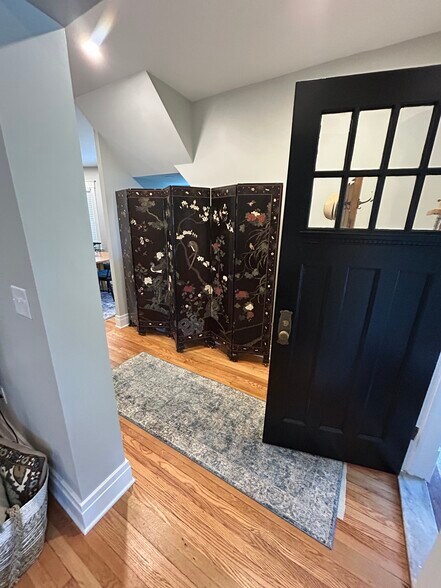Entryway - 448 Crescent Ave