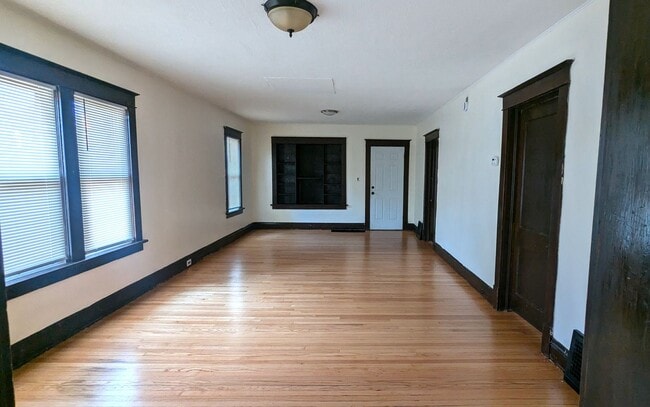 Building Photo - 1784 Hoyt St