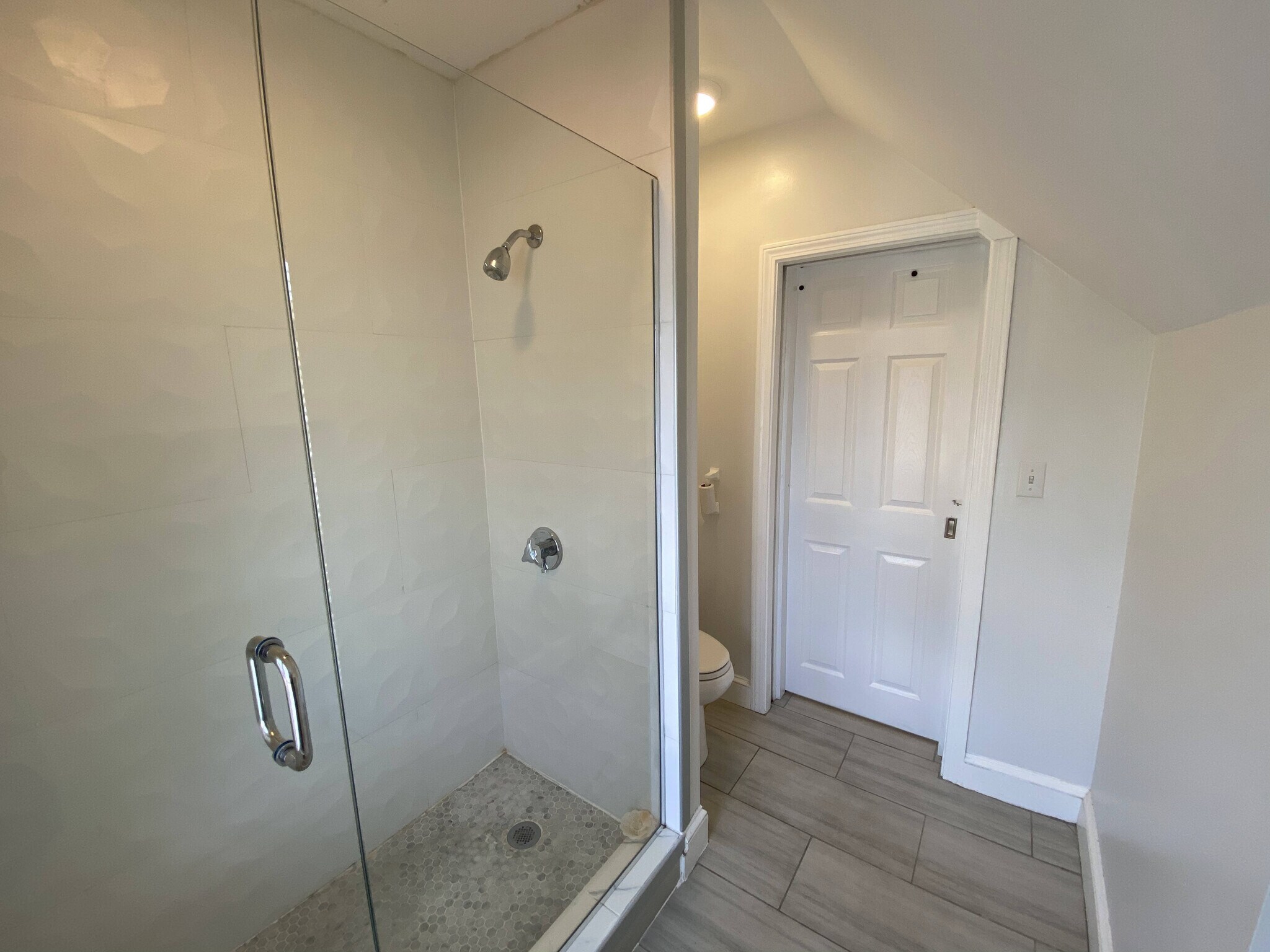 bathroom - 10 Ashford St