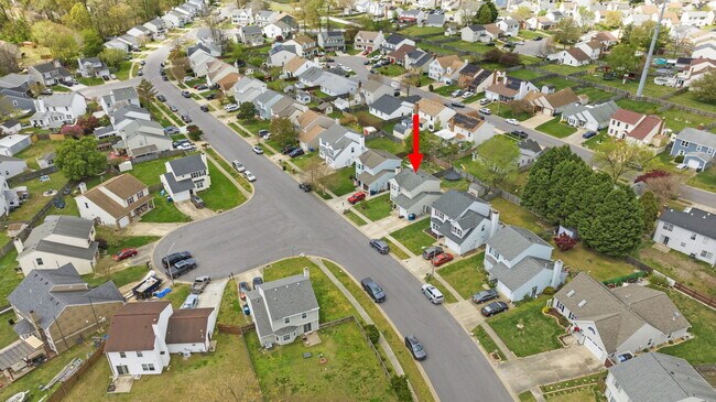 Building Photo - 5845 Glen View Dr