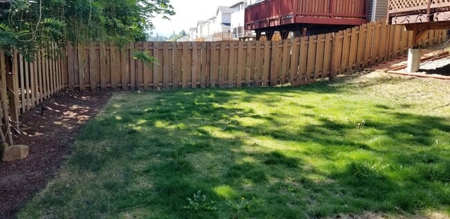 Building Photo - Move in Ready! - Tumwater Hill home with 3...