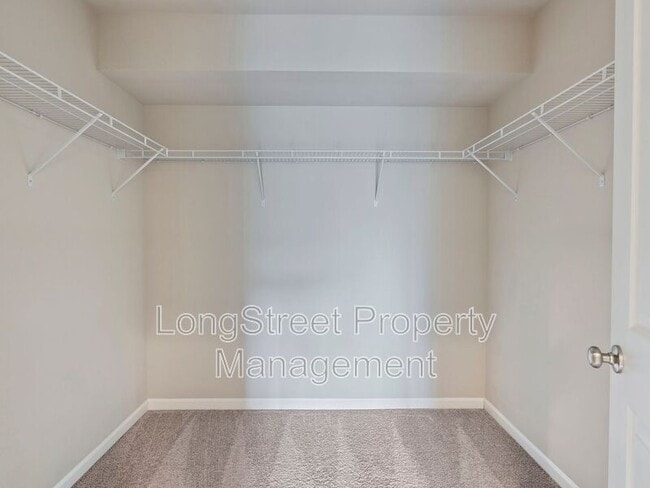Building Photo - 16890 NW Viola St