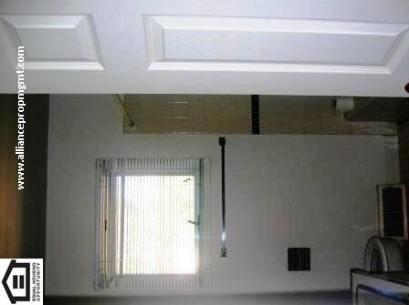 Building Photo - Light & Bright Dog Friendly House In A Great Location!