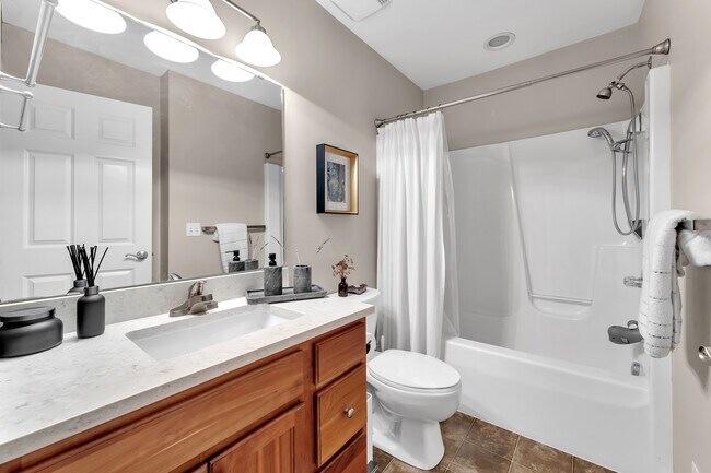 Building Photo - 6690 Green Valley Ct SE