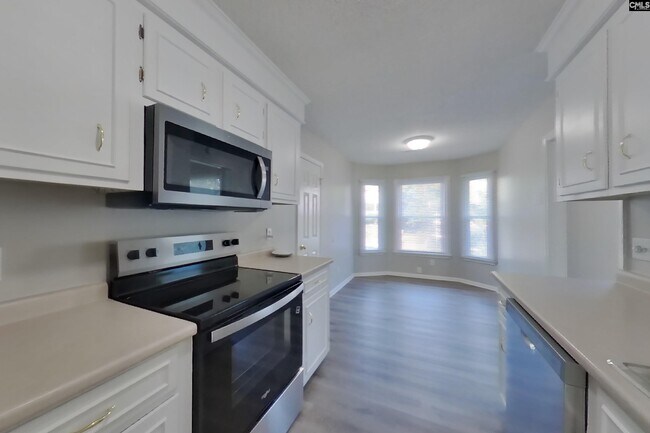 Building Photo - 112 Hedgefield Rd