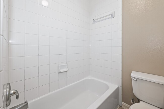 Building Photo - 18727 Forest Deer Rd