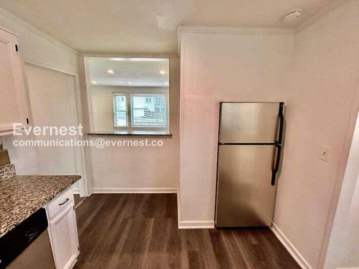 Building Photo - 1738 Duke Rd