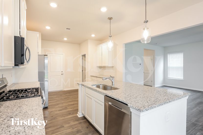 Building Photo - 116 Wild Lily Dr