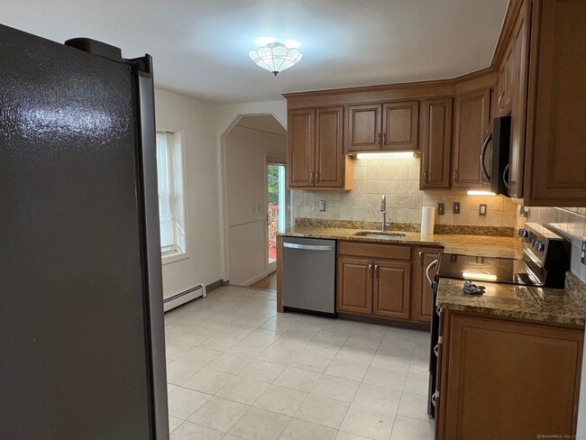 Building Photo - 5 Beaver Dam Trail