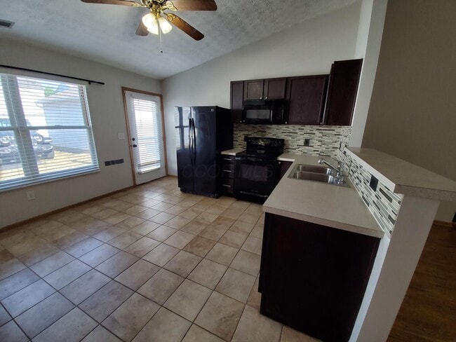 Building Photo - 1803 Canopy Ln