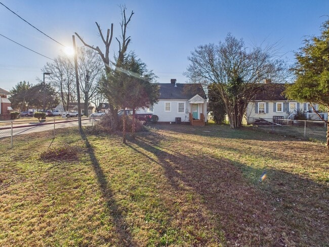 Building Photo - 3807 Midlothian Tpke