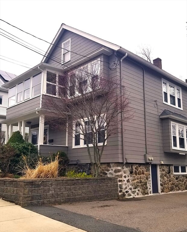 Building Photo - 49 Newland Rd