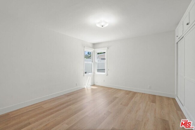 Building Photo - 2943 Los Olivos Ln