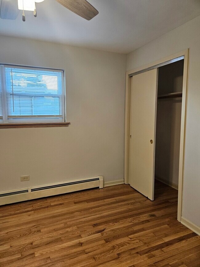 Building Photo - 2617 N 74th Ct