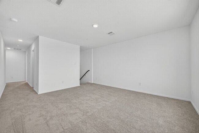 Building Photo - 16722 Spotted Oak Dr
