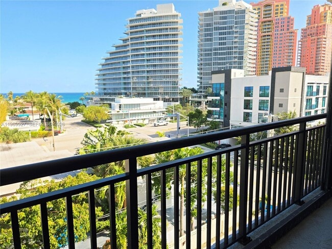 Building Photo - 2300 NE 33rd Ave