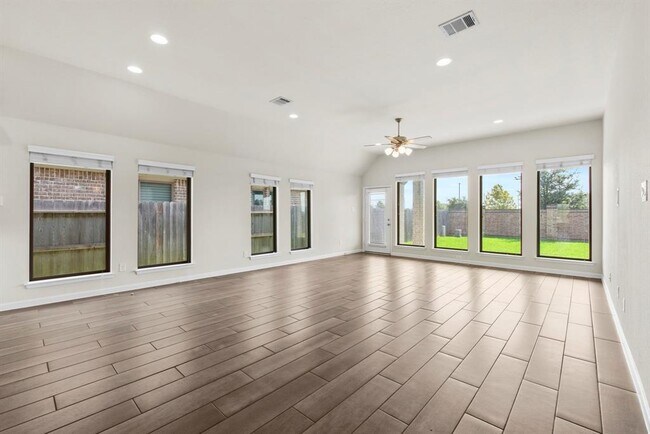 Building Photo - 15818 Weston Ridge Dr