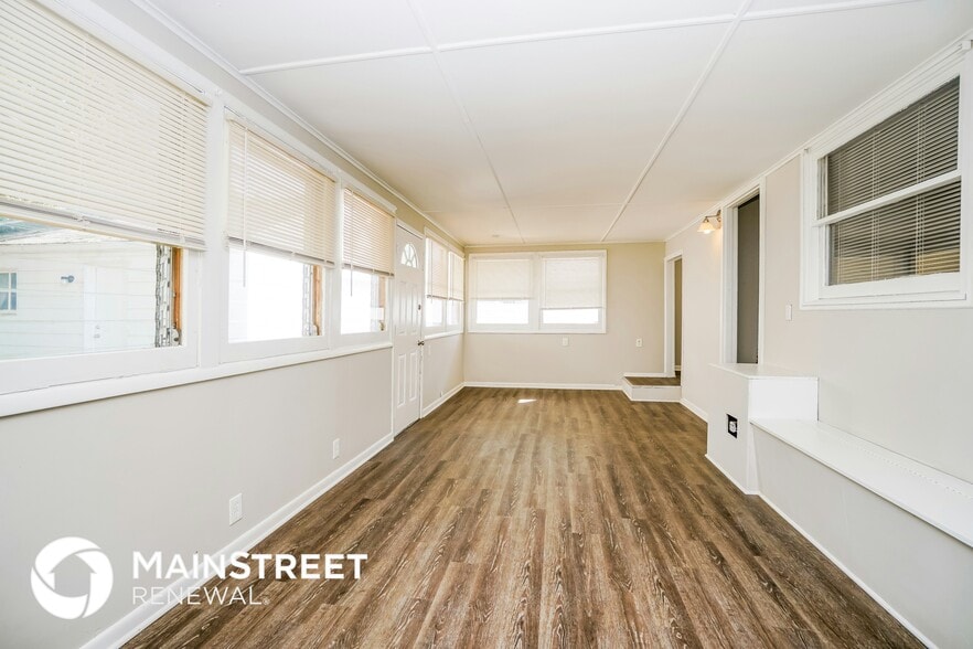 Building Photo - 64 Orchard Heights