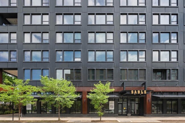 Building Photo - 728 N 3rd St