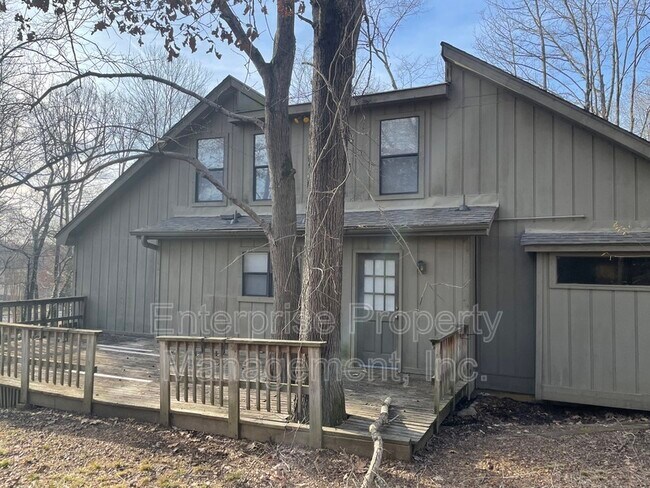 Building Photo - 384 Sherburne Cove