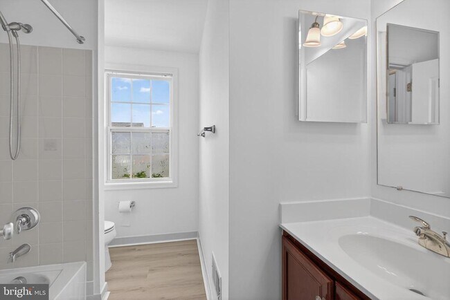 Building Photo - 23149 Flora Mure Dr