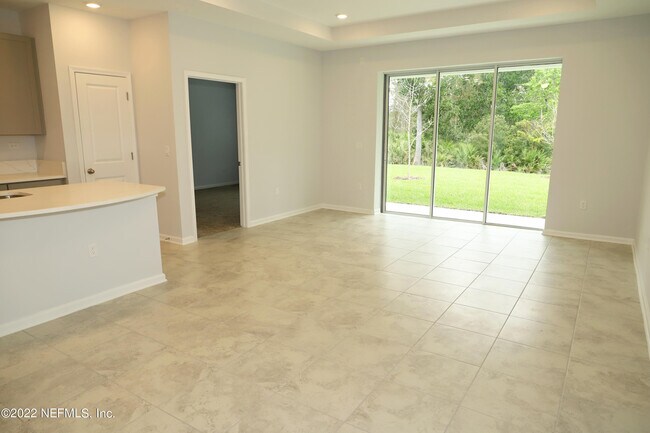 Building Photo - 220 Modesto Dr