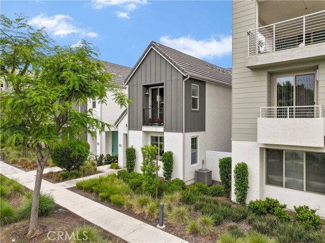 Building Photo - 134 Modjeska