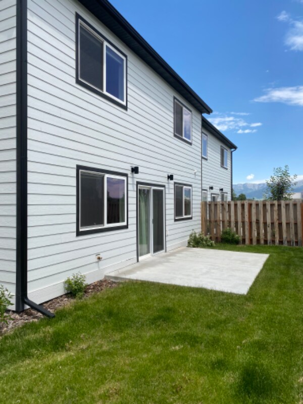 Building Photo - 1200 Glider Ln