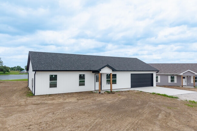 Building Photo - 2139 Lyndell Blvd
