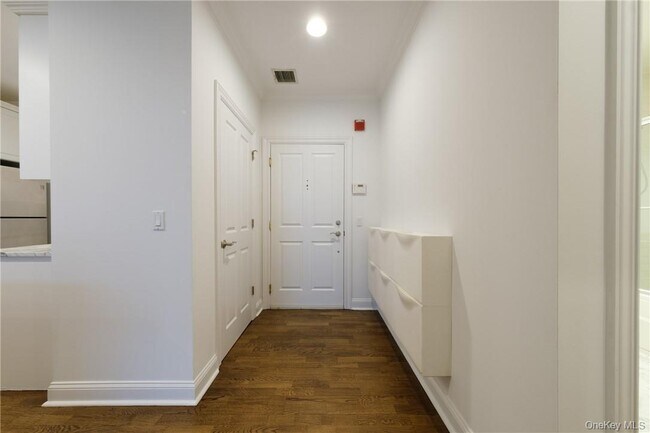 Building Photo - 55 1st St