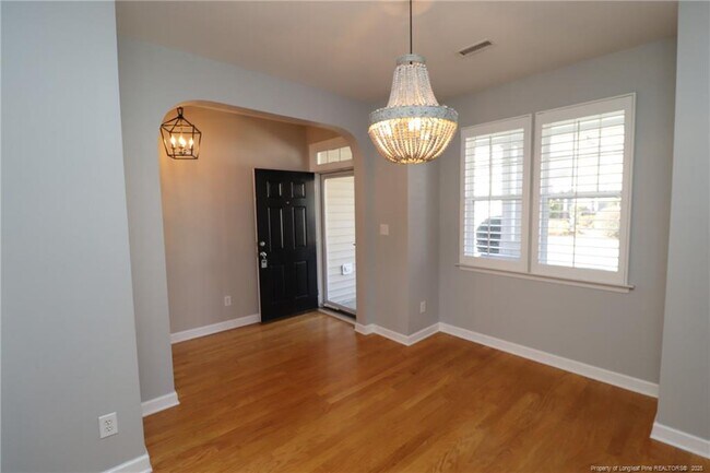 Building Photo - 605 Courthouse Dr